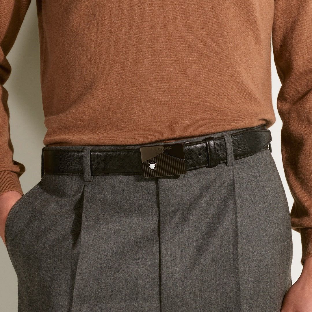 Black 35 mm leather belt