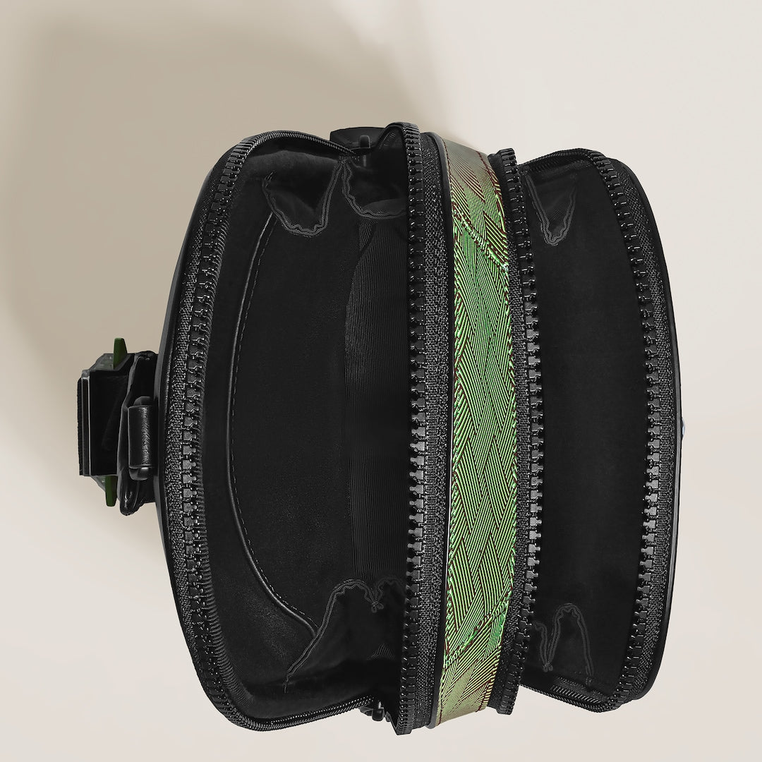 Extreme 3.0 Sling Bag with M LOCK 4810 Buckle