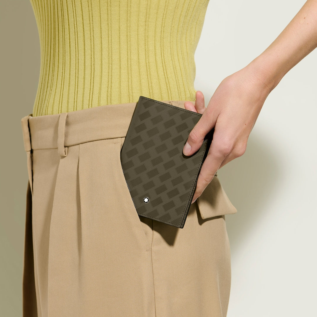 Passport Holder in Extreme Leather