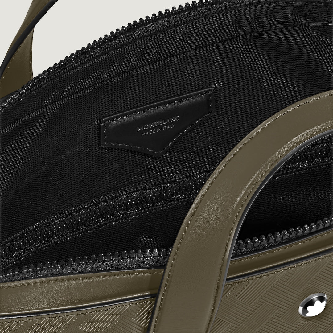 Thin Briefcase in Extreme Leather