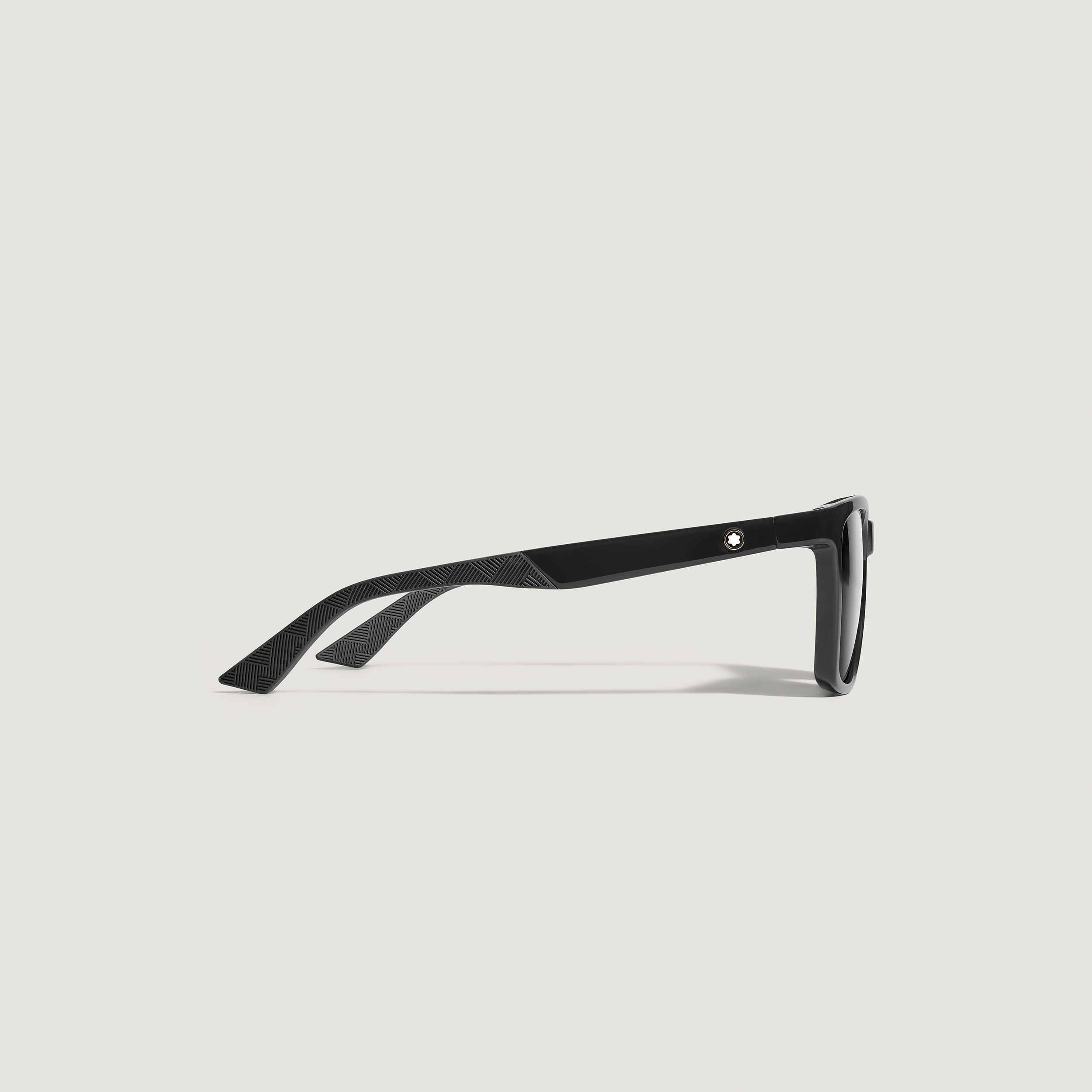 Rectangular Sunglasses with Injected Black Coloured Frame