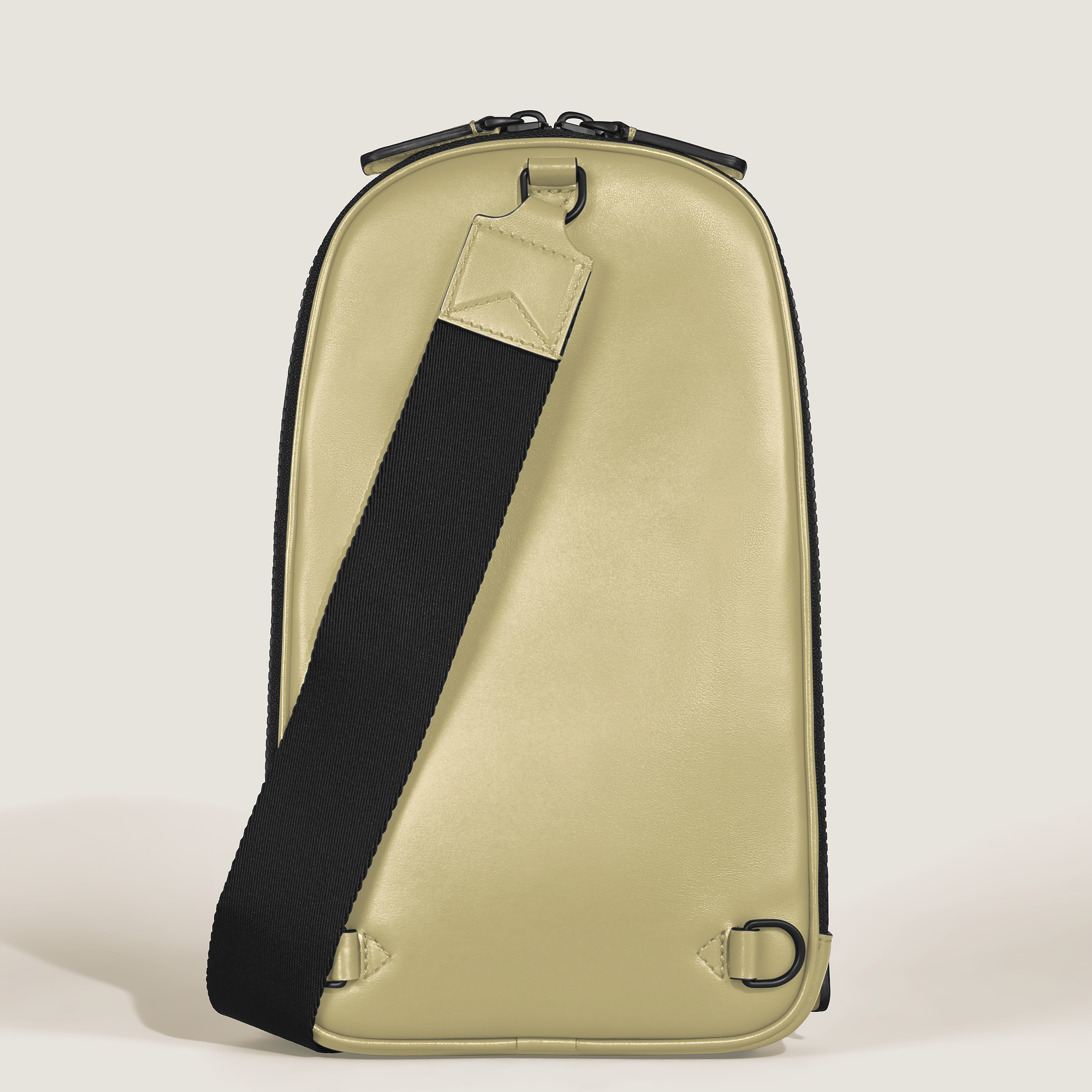 Medium On-Body Bag in Extreme Leather