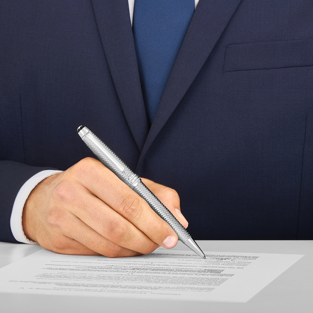 Montblanc midsize shop